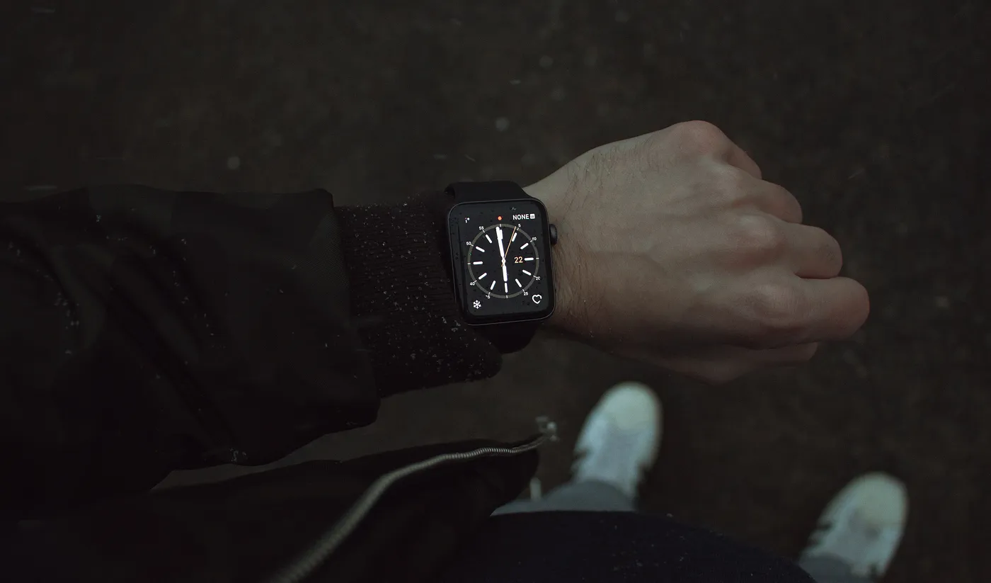Why Your FinTech Business Needs Wearables & IoT Tech