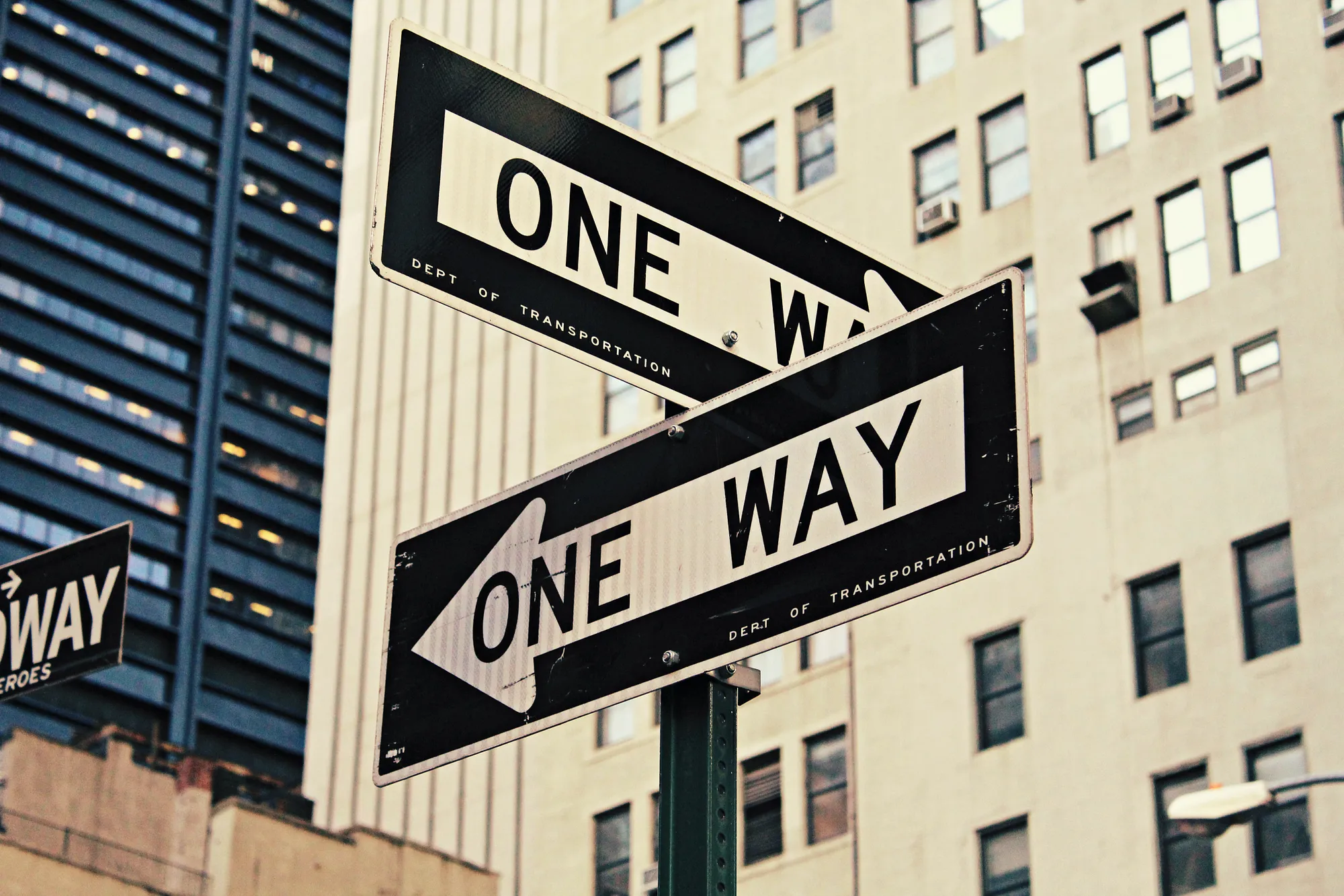 Outsourcing Engagement Models: Overview and Choice Tips