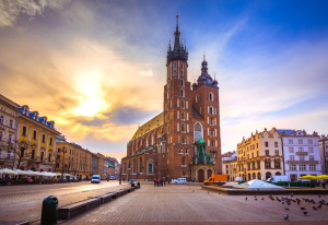 8 Reasons To Outsource in Poland